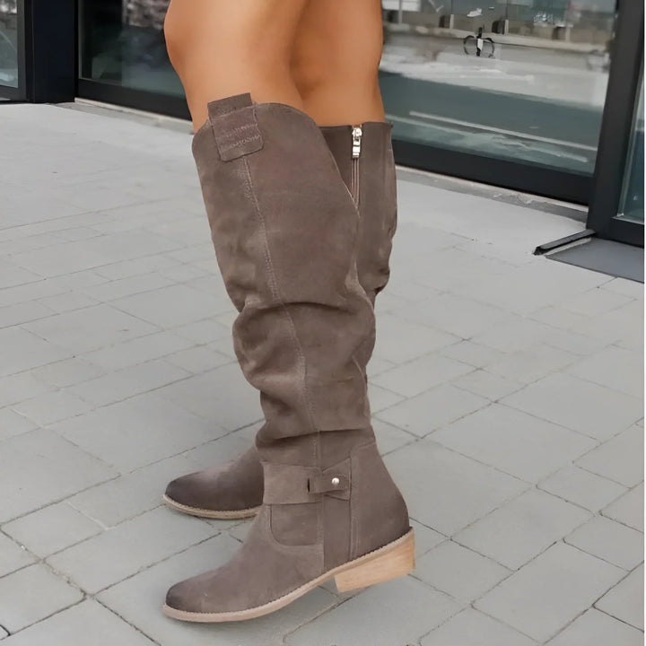 Yrsa | Trendy All-Season Hip Boots