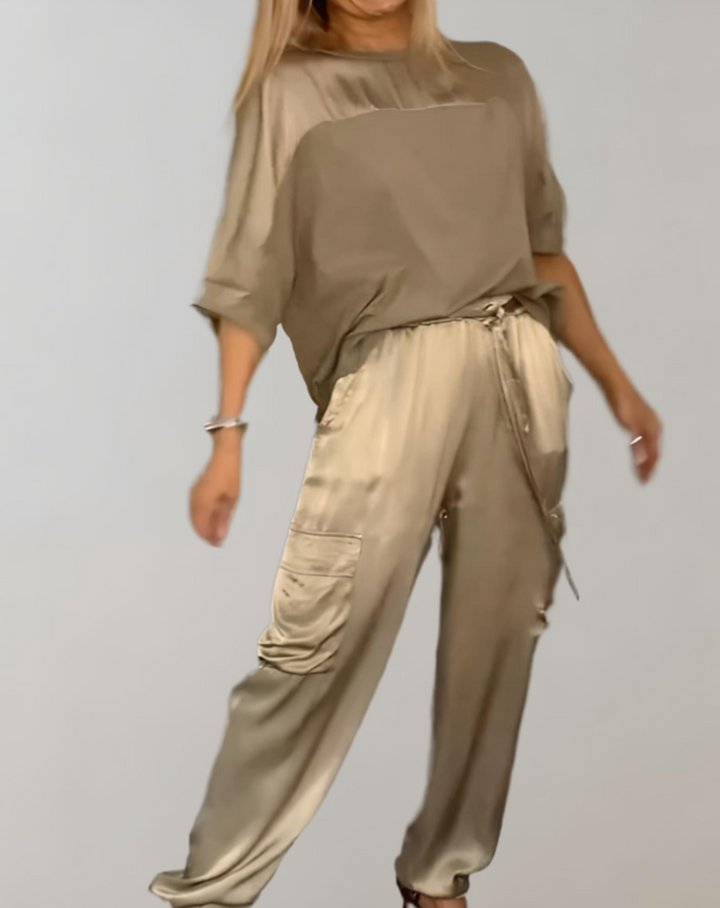 Nova | Luxe Satijnen kledingset