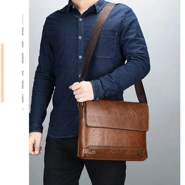Thom | All-in-One Men's Shoulder Bag