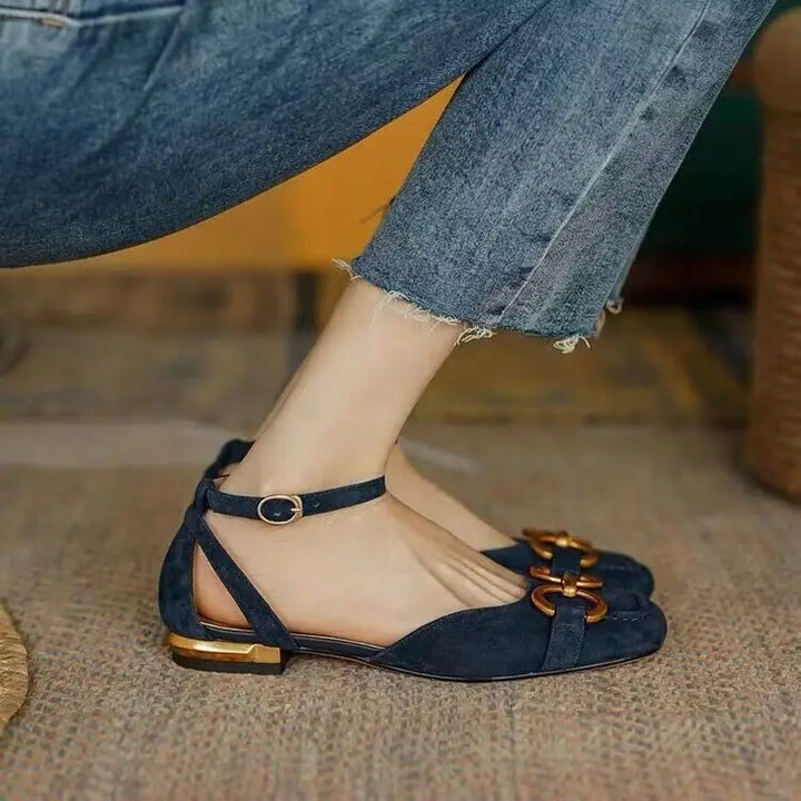 Nova | Closed Buckle Sandals