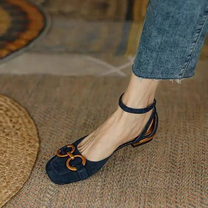 Nova | Closed Buckle Sandals