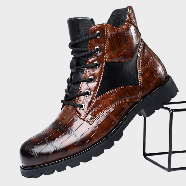 Wise | Sophisticated ankle boots with a unique design